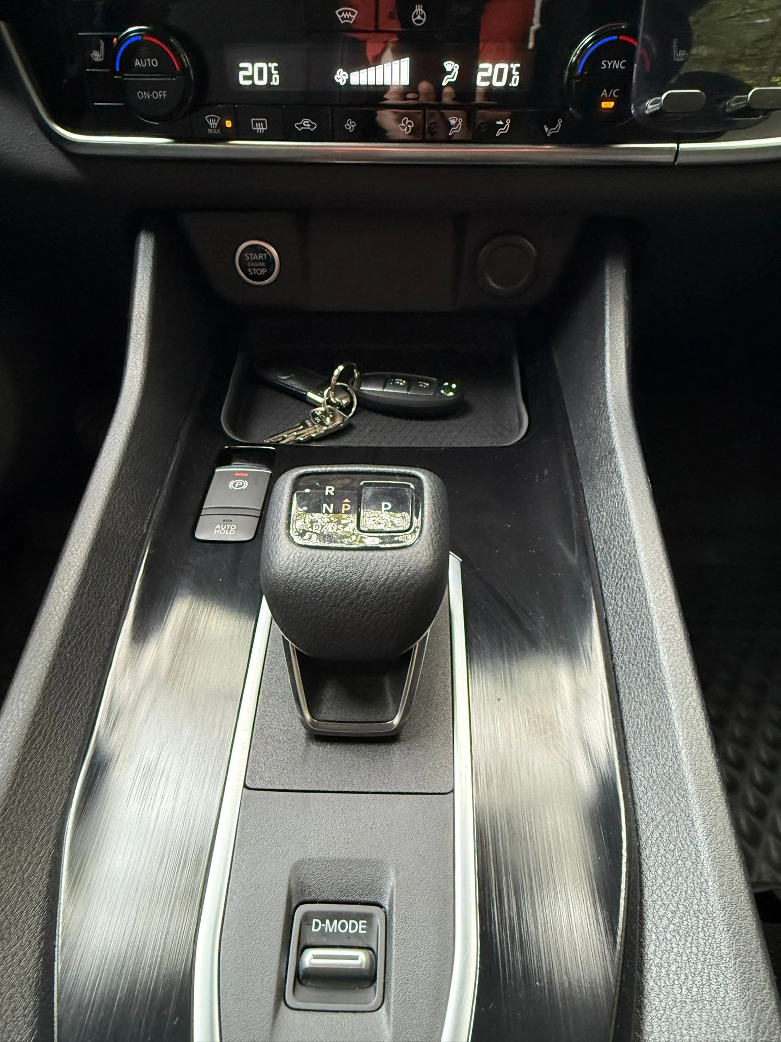 Nissan Qashqai 1.3DIG-T Mild Hybrid - изображение 9