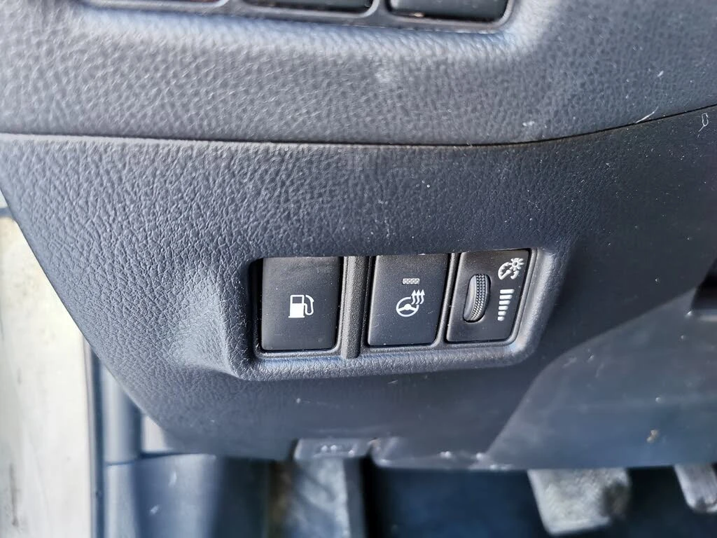 Toyota C-HR XLE FWD | Mobile.bg � ����������� 15