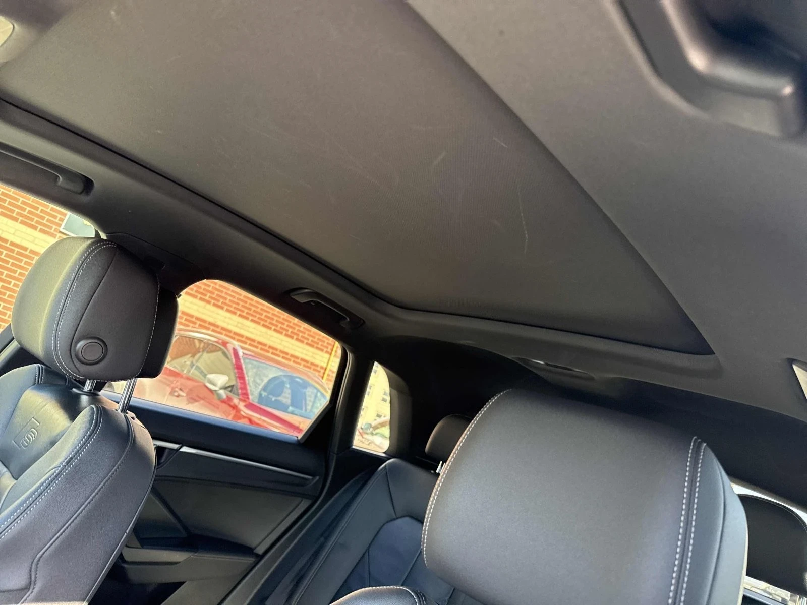 Audi Q3 Progressiv S-line* Pan/Roof* Carplay* Keyless* , снимка 11 - Автомобили и джипове - 53710174