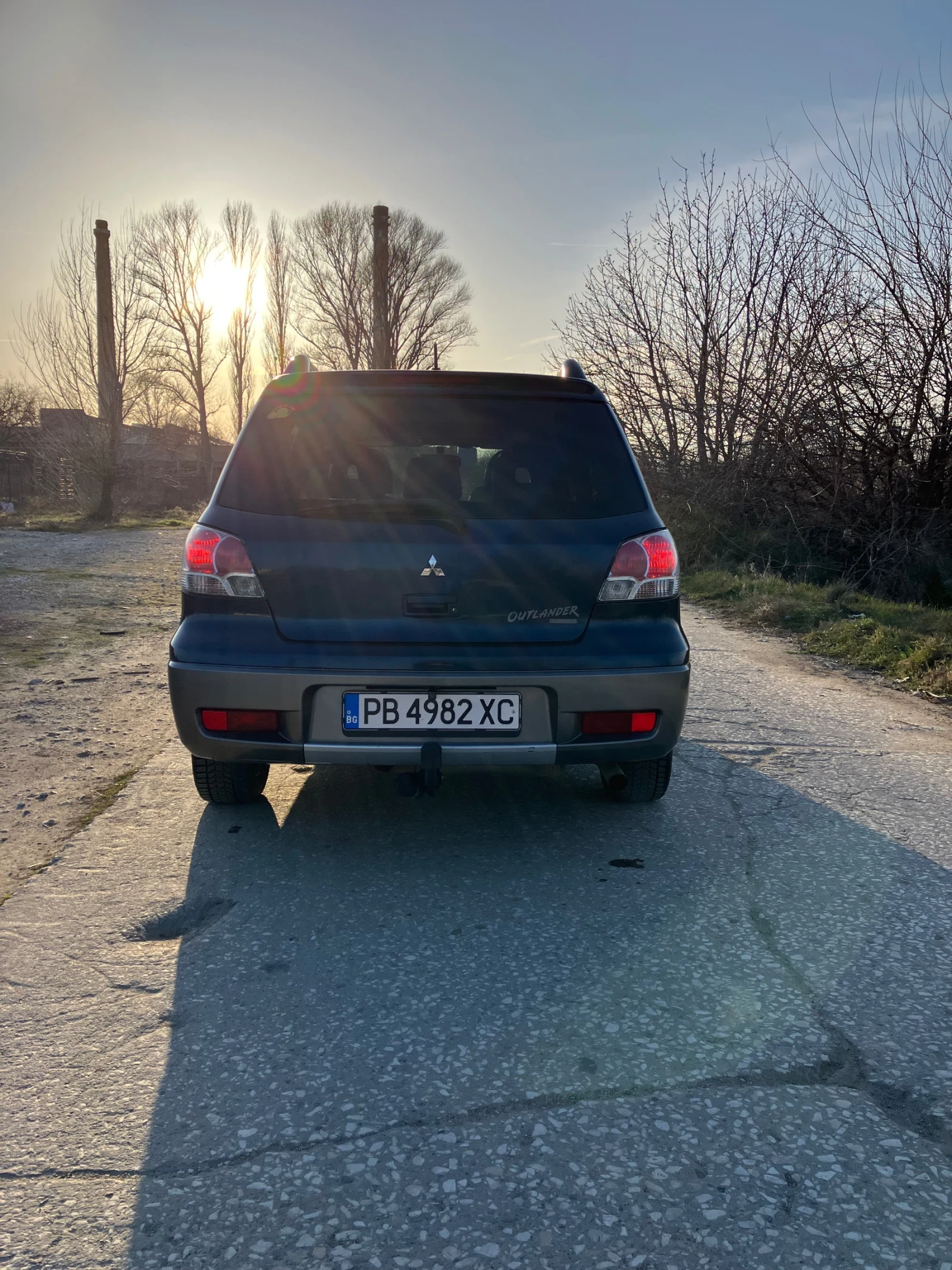 Mitsubishi Outlander I 2.4 i 16V 4WD, снимка 4 - Автомобили и джипове - 53865967