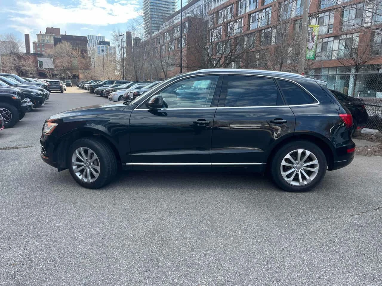 Audi Q5  2.0L Technik | PANO | NAVI | PODGREV | , снимка 3 - Автомобили и джипове - 54423953