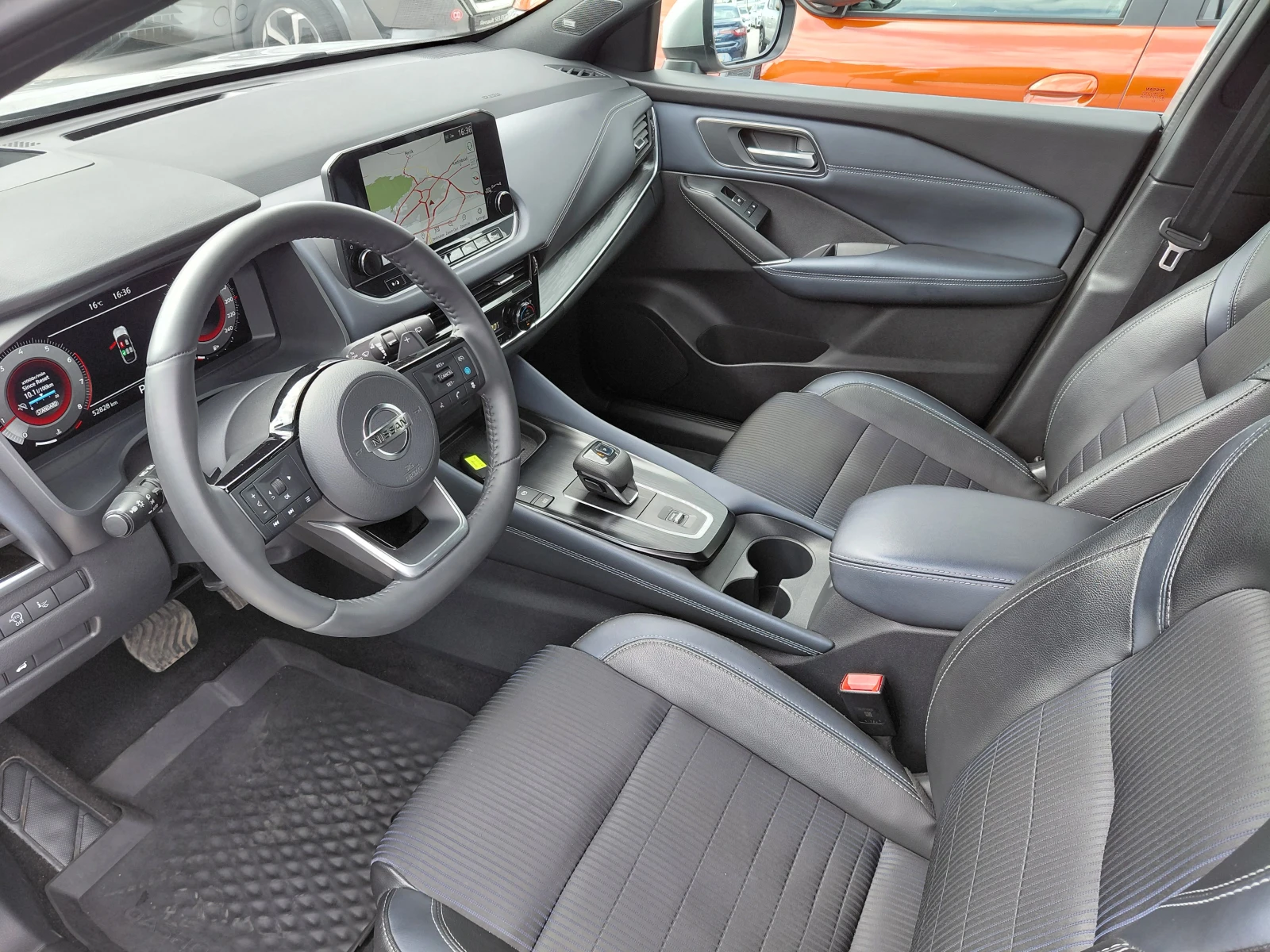 Nissan Qashqai 1.3TCe/158�.�/Tekna | Mobile.bg � ����������� 12