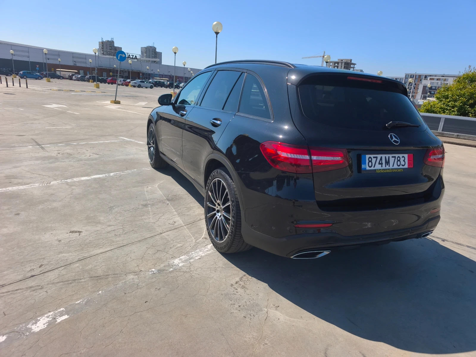Mercedes-Benz GLC 250 AMG Night Pack / Панорама /360/Печка , снимка 3 - Автомобили и джипове - 55840294