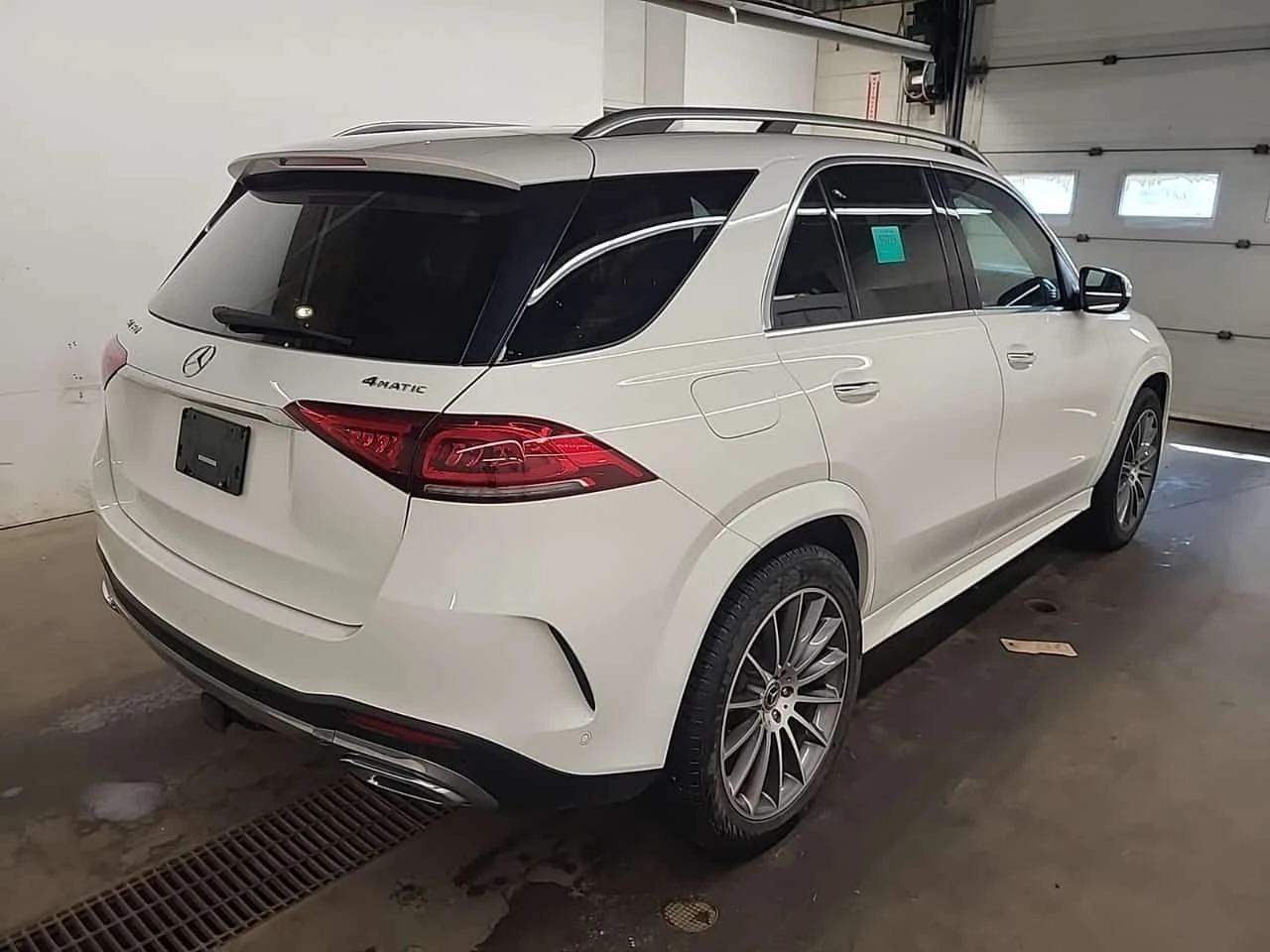 Mercedes-Benz GLE 350 * CARFAX * Без инциденти * От Mercedes * , снимка 3 - Автомобили и джипове - 55585581