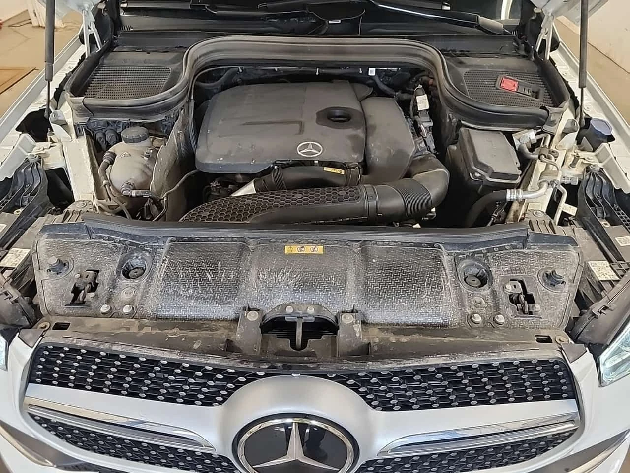 Mercedes-Benz GLE 350 * CARFAX * Без инциденти * От Mercedes * , снимка 17 - Автомобили и джипове - 55585581