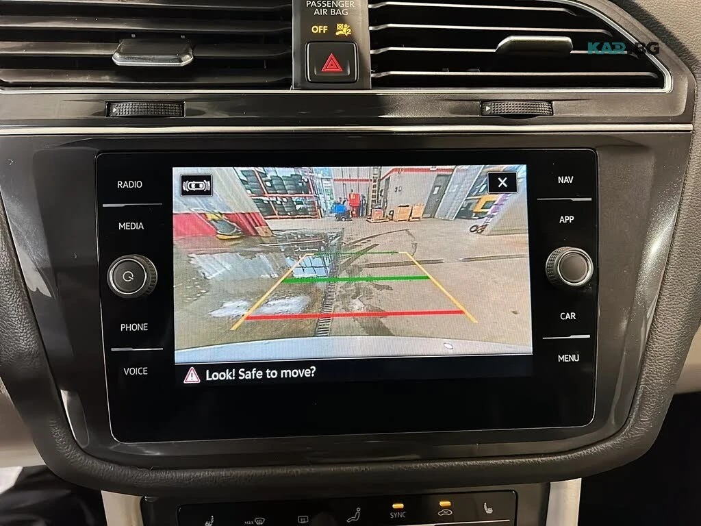 VW Tiguan R-Line 4Motion * АвтоКредит * (ЦЕНА ДО БГ), снимка 17 - Автомобили и джипове - 56167276