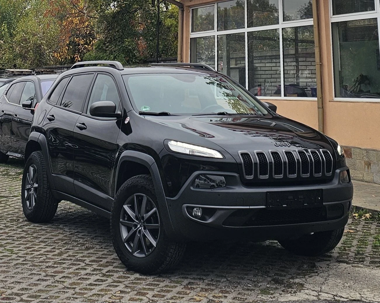 Jeep Cherokee 3.2 V6 Trailhawk 4x4 , снимка 3 - Автомобили и джипове - 56728552