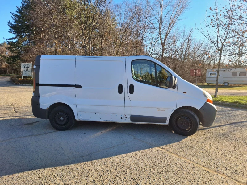 Renault Trafic, снимка 7 - Бусове и автобуси - 48602602