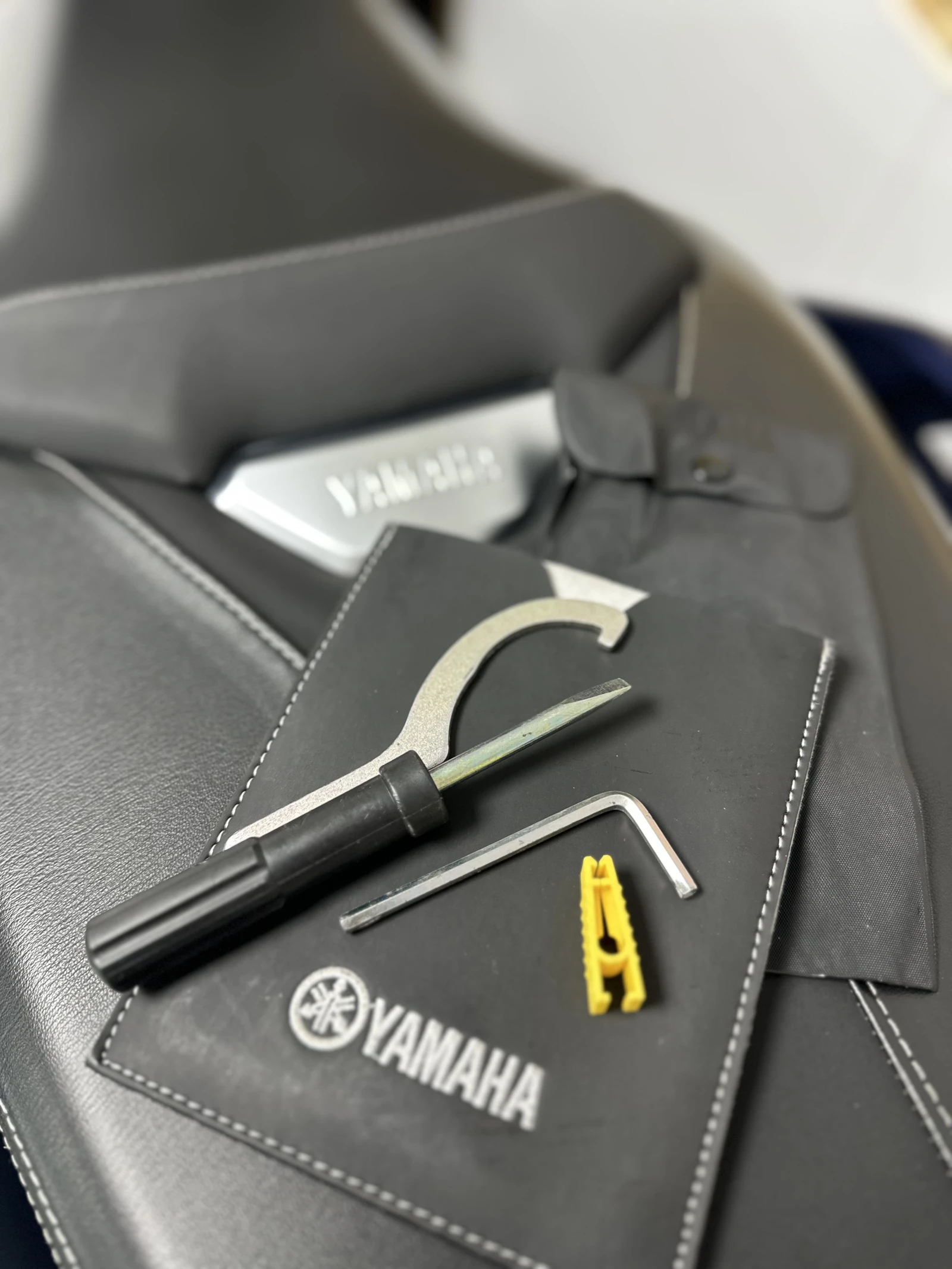 Yamaha X-max * Keyless* ABS* Traction Control* Отличен* , снимка 11 - Мотоциклети и мототехника - 53866376