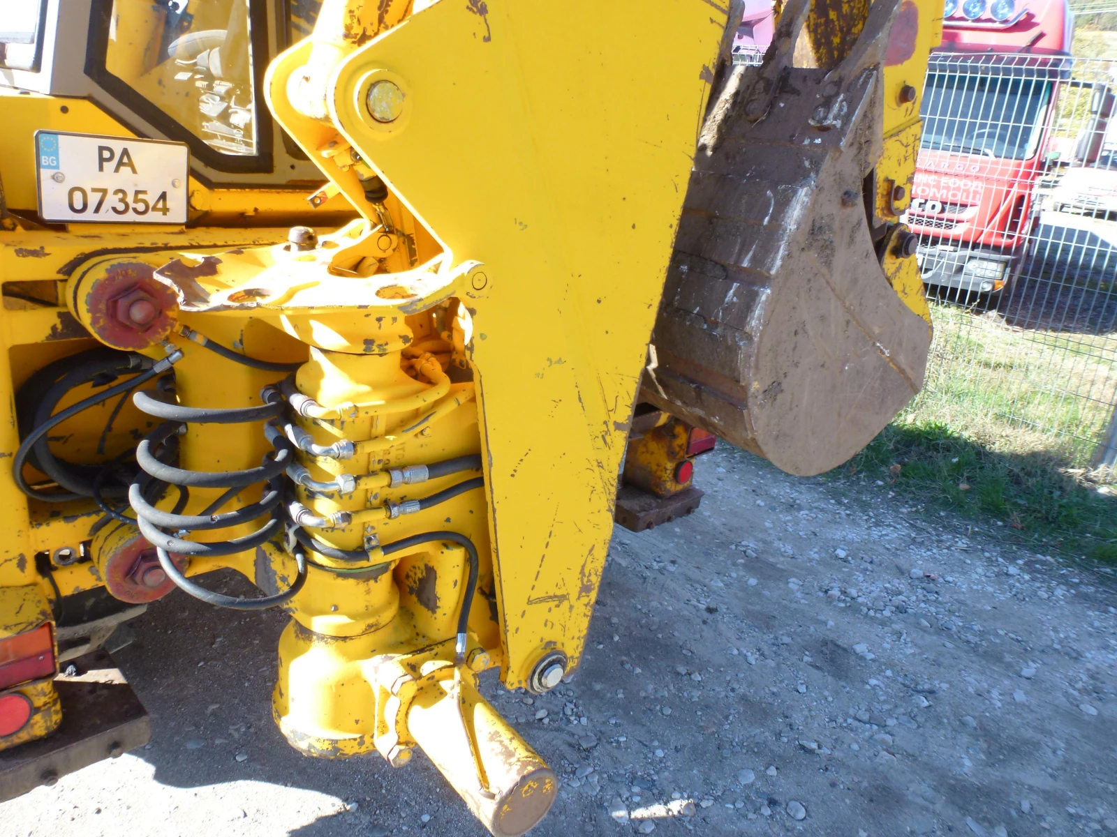  JCB 44   | Mobile.bg   13