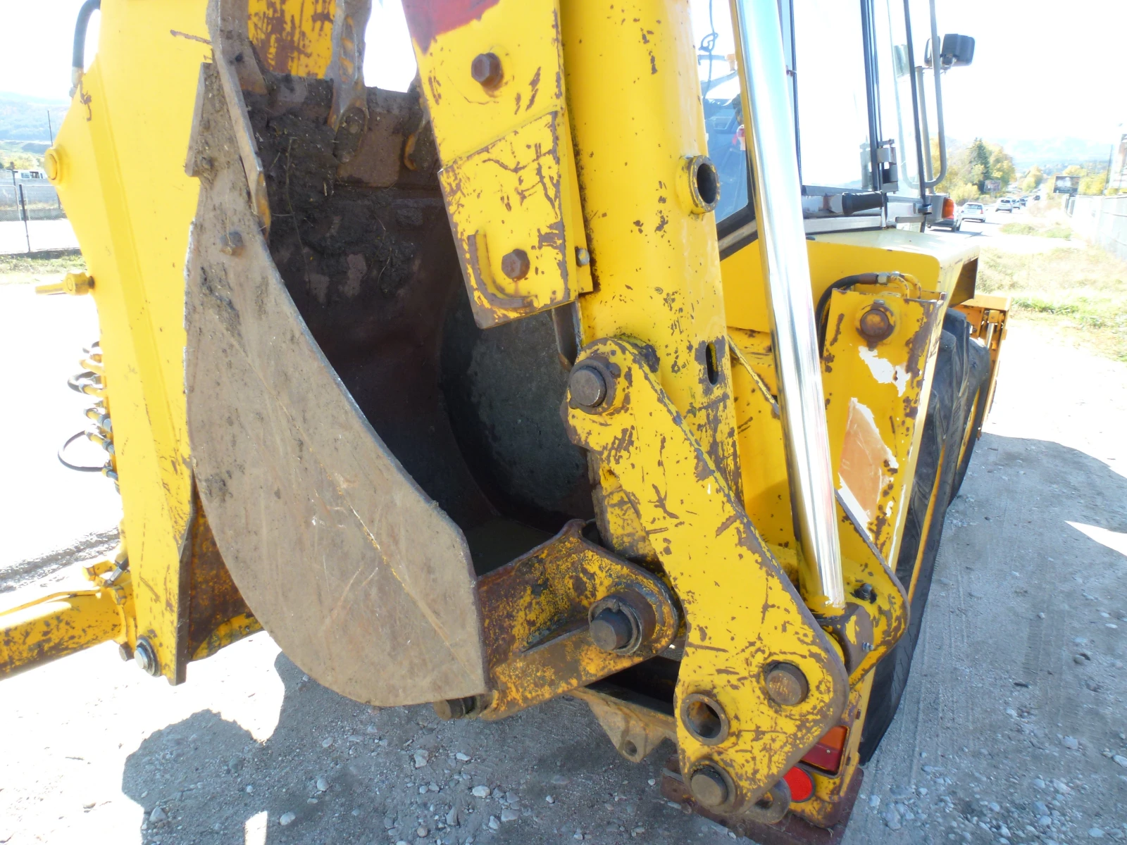  JCB 44   | Mobile.bg   12