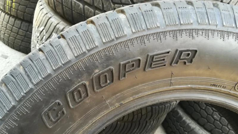 Гуми Зимни 245/70R17, снимка 5 - Гуми и джанти - 26740842