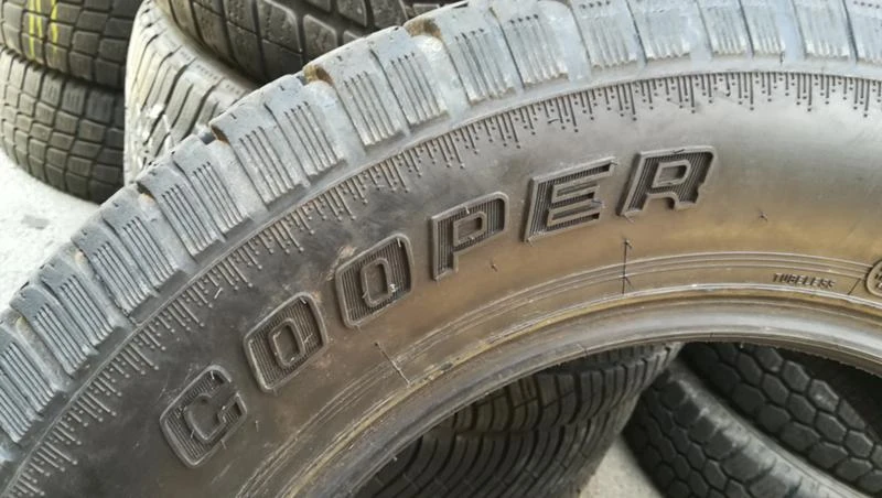 Гуми Зимни 245/70R17, снимка 6 - Гуми и джанти - 26740842