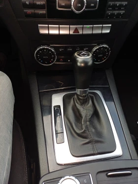 Mercedes-Benz C 200, снимка 7