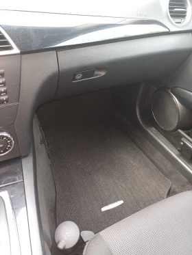Mercedes-Benz C 200, снимка 6