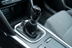 Renault Megane SEDAN Limited TCe140  | Mobile.bg    10