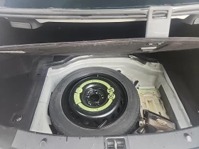 Обява за продажба на Mercedes-Benz E 500 AMG PACK* HARMAN* BI-XENON* KEYLESS* РЕЗЕРВНА ГУМА ~21 999 лв. - изображение 11