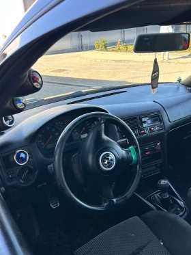 VW Golf - 3500 € / 6845.40 лв. - 49875698 9