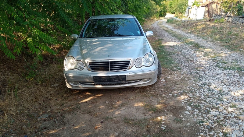 Mercedes-Benz C 240, снимка 1 - Автомобили и джипове - 47343106