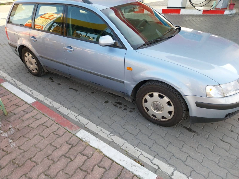 VW Passat 1.8Т, снимка 4 - Автомобили и джипове - 48139735