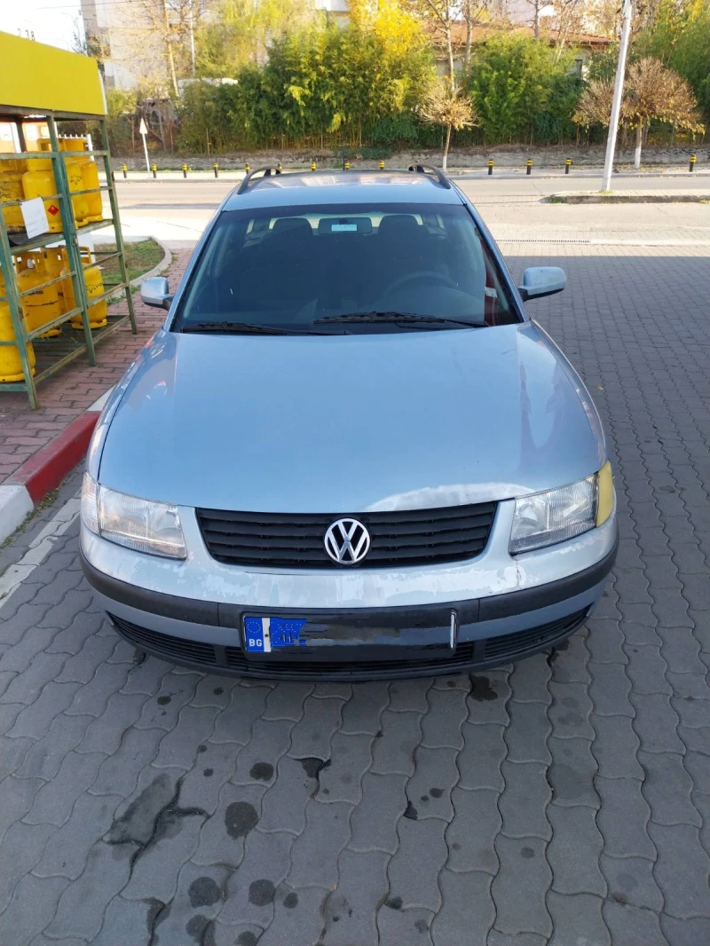 VW Passat 1.8Т, снимка 1 - Автомобили и джипове - 48139735