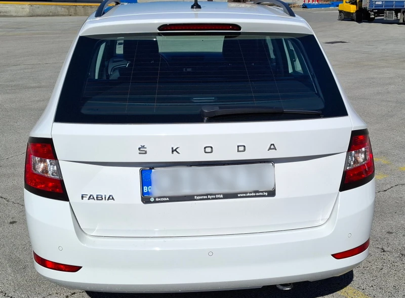 Skoda Fabia, снимка 5 - Автомобили и джипове - 49585370