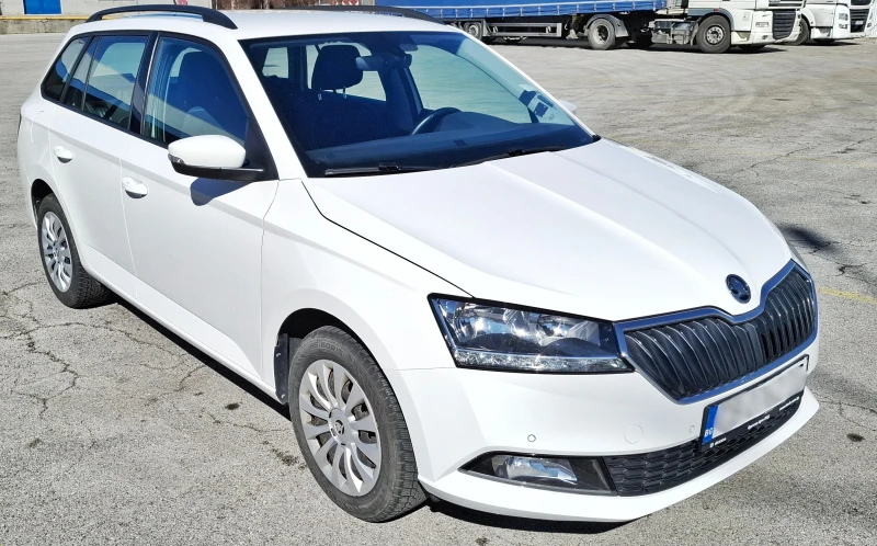 Skoda Fabia, снимка 2 - Автомобили и джипове - 49585370