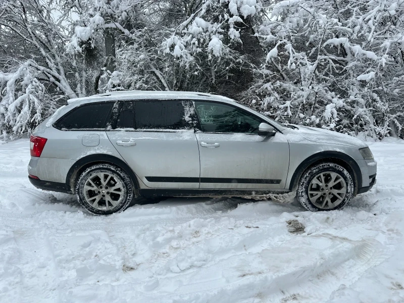 Skoda Octavia Scout, снимка 7 - Автомобили и джипове - 53063000