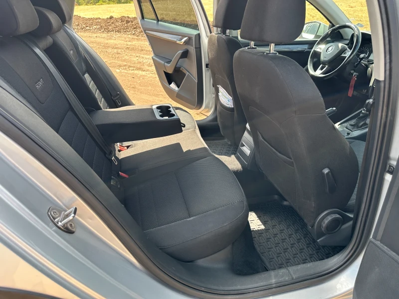 Skoda Octavia Scout, снимка 12 - Автомобили и джипове - 53063000