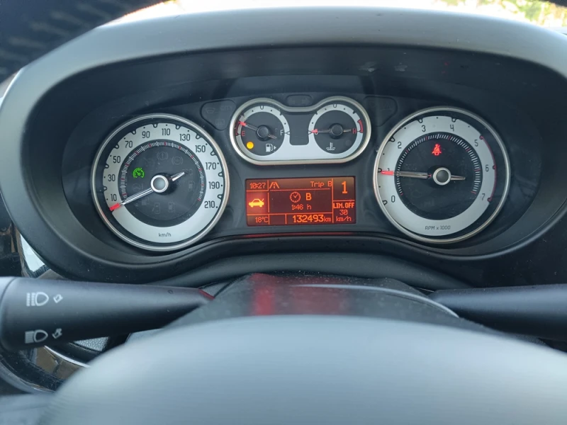 Fiat 500L 1.3 Multijet, снимка 4 - Автомобили и джипове - 52347140