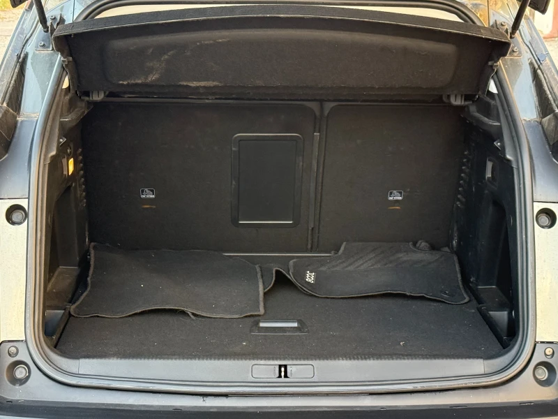 Peugeot 3008 1.5* Blue-HDi* Allure, снимка 11 - Автомобили и джипове - 51880394