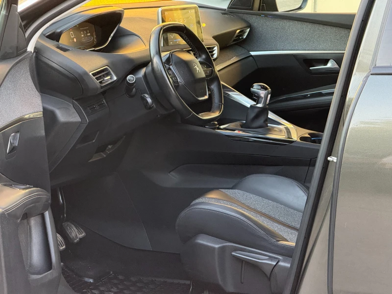 Peugeot 3008 1.5* Blue-HDi* Allure, снимка 8 - Автомобили и джипове - 51880394