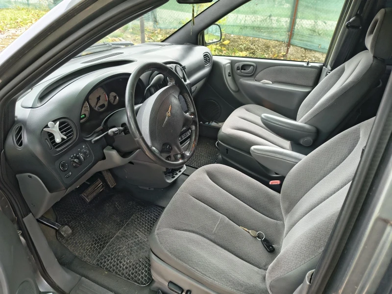 Chrysler Voyager, снимка 10 - Автомобили и джипове - 52028534