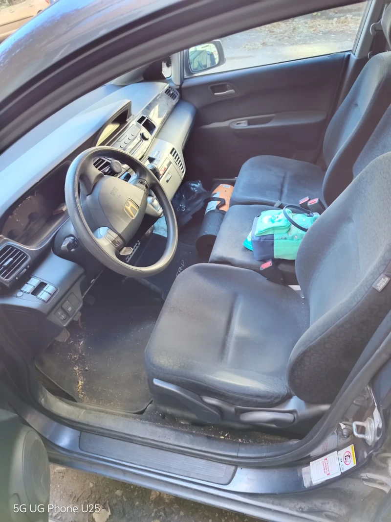 Honda Fr-v 2.2TDI, снимка 5 - Автомобили и джипове - 52254033