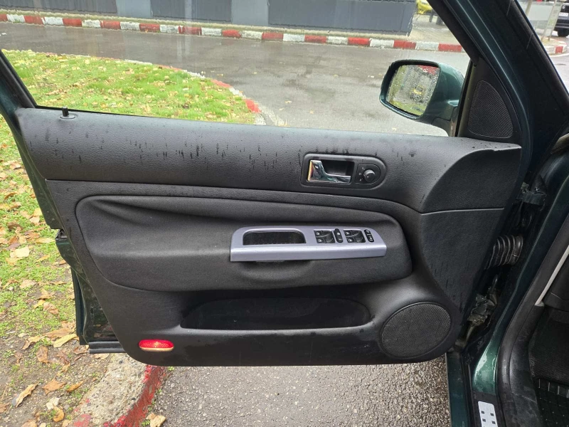 VW Golf Pacific, снимка 4 - Автомобили и джипове - 52473097