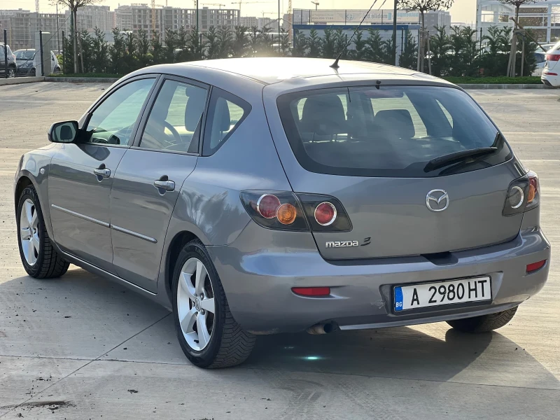 Mazda 3 1.6i Автомат, снимка 4 - Автомобили и джипове - 52553520