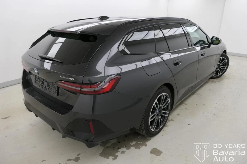 BMW i5 40 eDrive Touring M Sport Paket, снимка 3 - Автомобили и джипове - 52816911