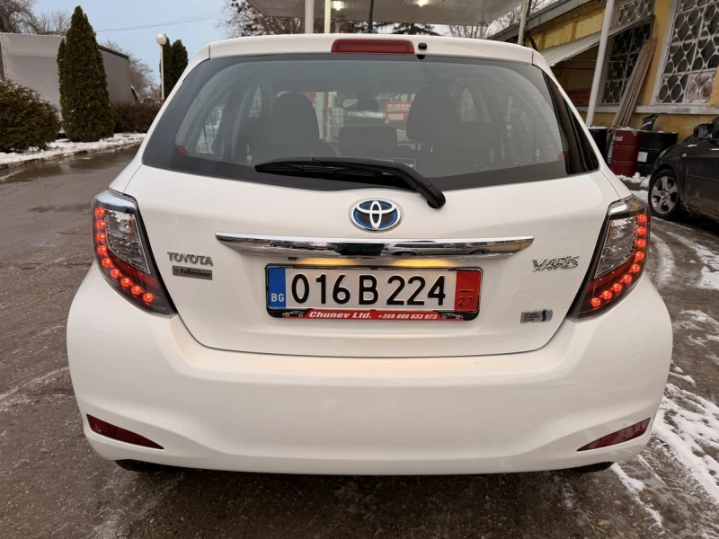 Toyota Yaris 98000km!!!, снимка 5 - Автомобили и джипове - 53064691