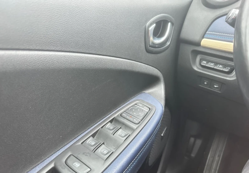 Renault Zoe RIVIERA EDITION | 52 kWh | CCS | BOSE | Кожа, снимка 15 - Автомобили и джипове - 53149304