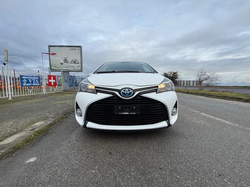 Toyota Yaris FACELIFT HYBRID NAVI ШВЕЙЦАРИЯ, снимка 5 - Автомобили и джипове - 53253264
