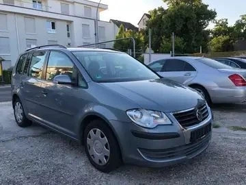 VW Touran  3br. 1.9 BXE 2.0 TDI BKD - изображение 5