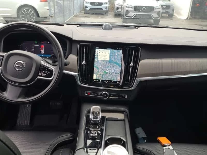 Volvo S90  Inscription /360/DIS/PANO/NAVI/ОБДУХВАНЕ, снимка 9 - Автомобили и джипове - 53607281