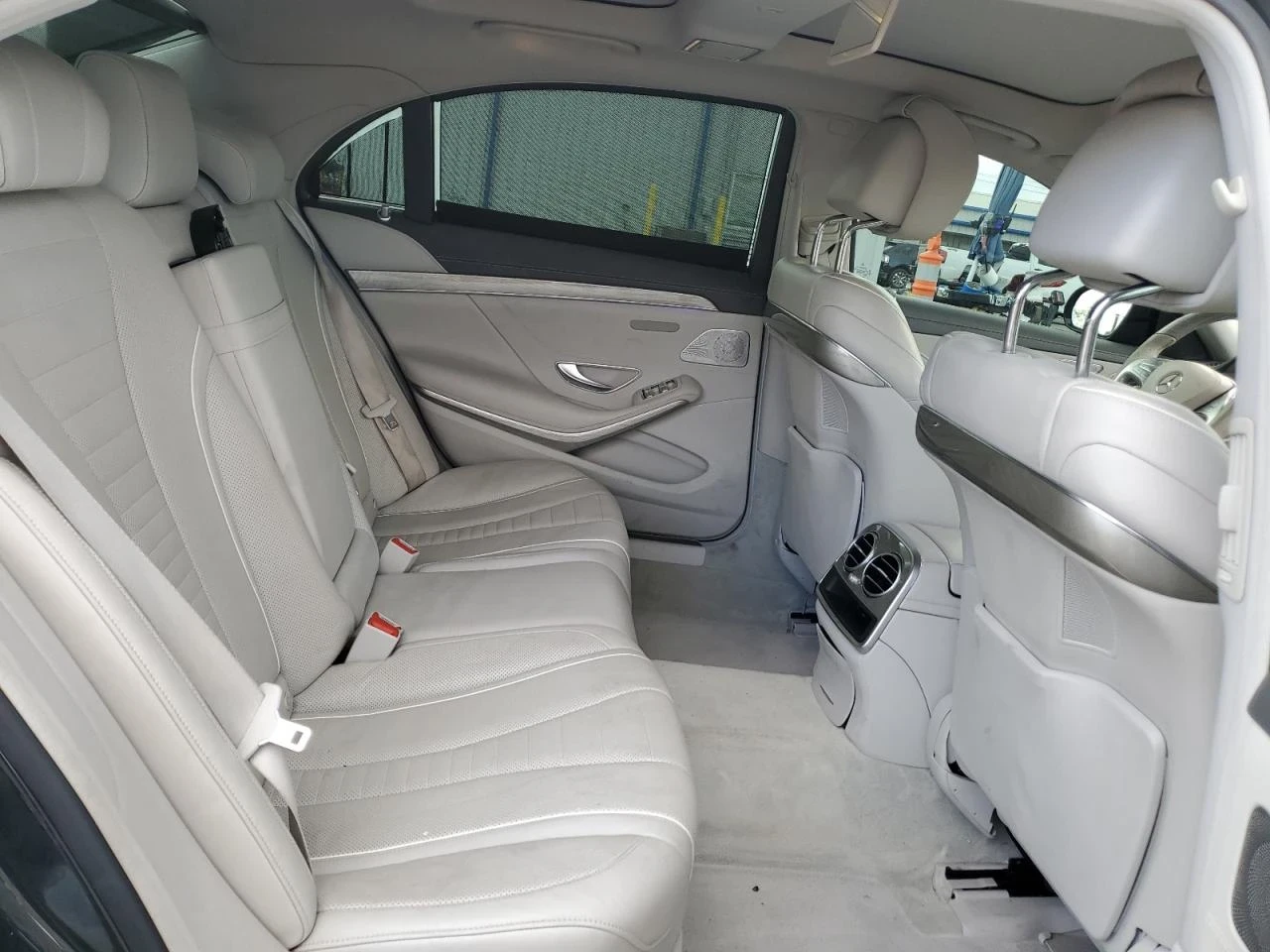 Mercedes-Benz S 550  - изображение 10