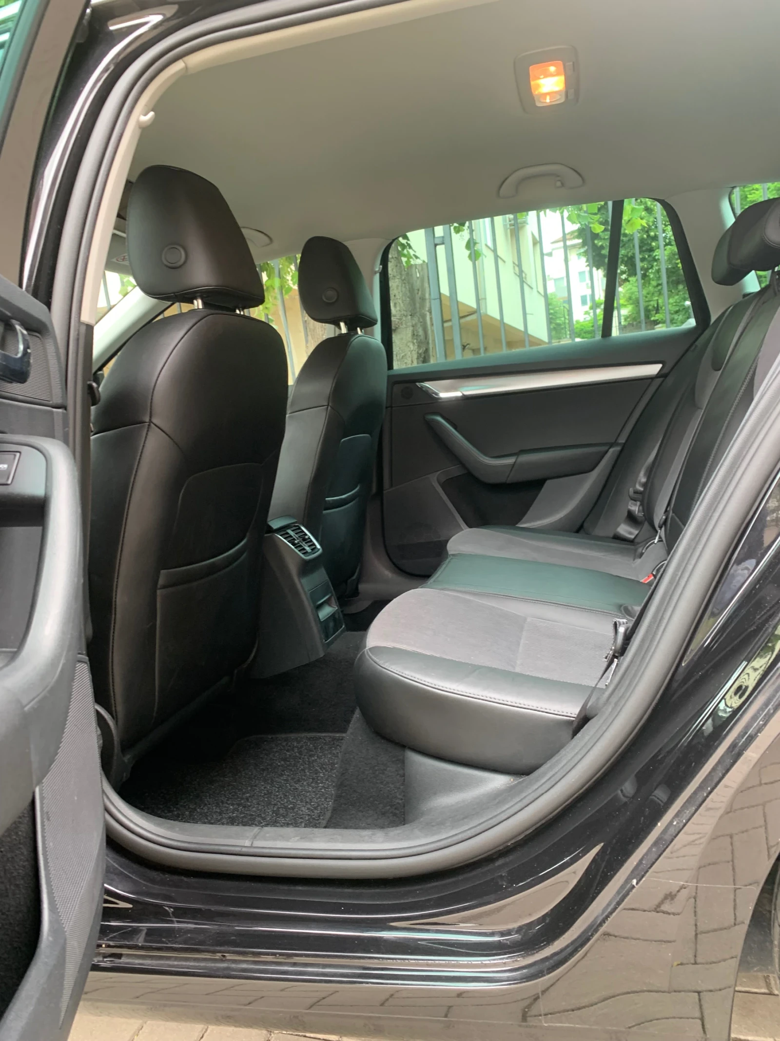 Skoda Octavia Ambition DSG 7 степенна автоматик - изображение 9