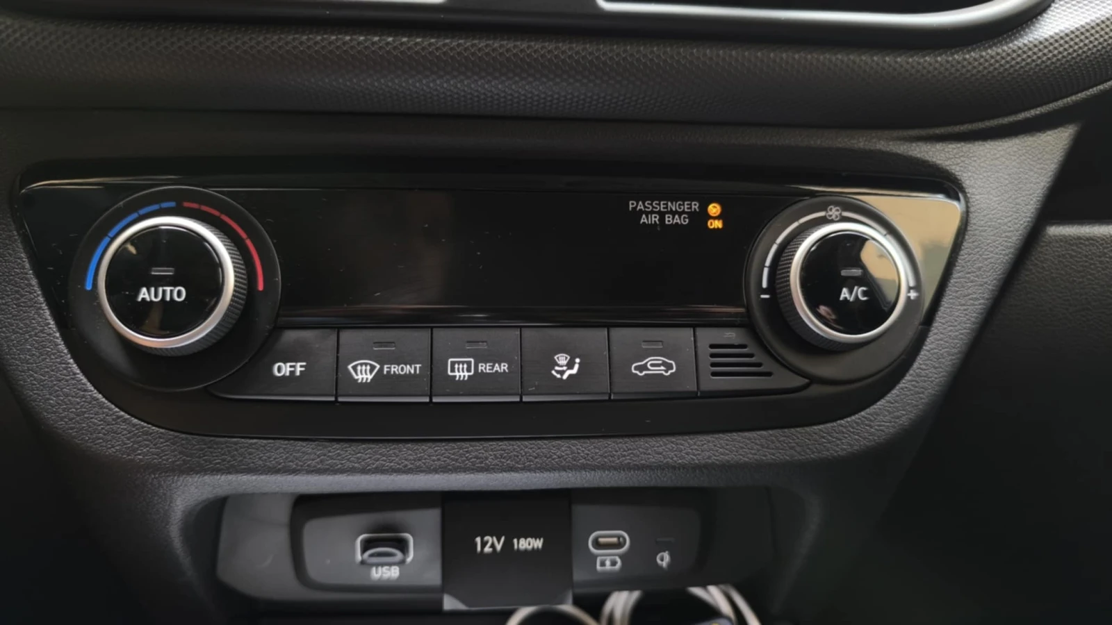Hyundai I10 НОВ!!! 4220 км. - изображение 8