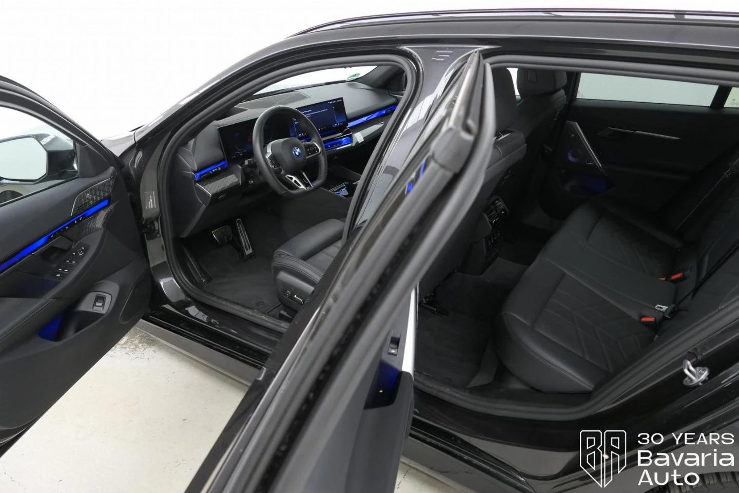 BMW i5 40 eDrive Touring M Sport Paket - изображение 6