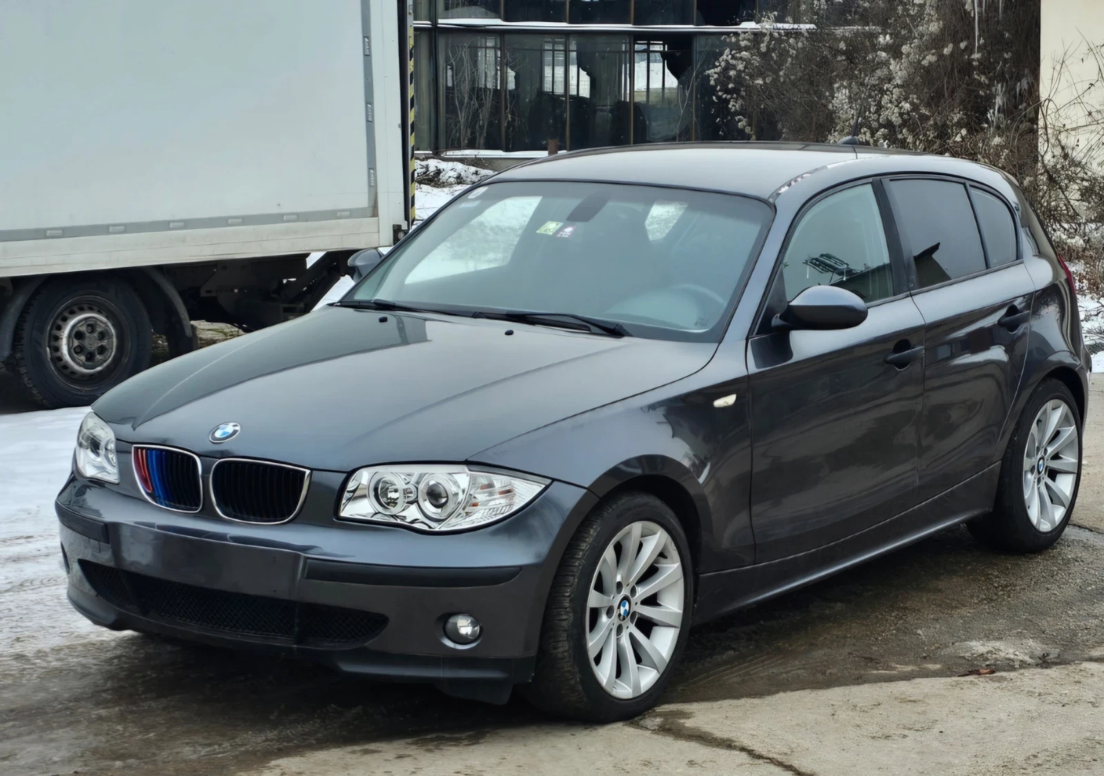 BMW 118 122�� | Mobile.bg � ����������� 1