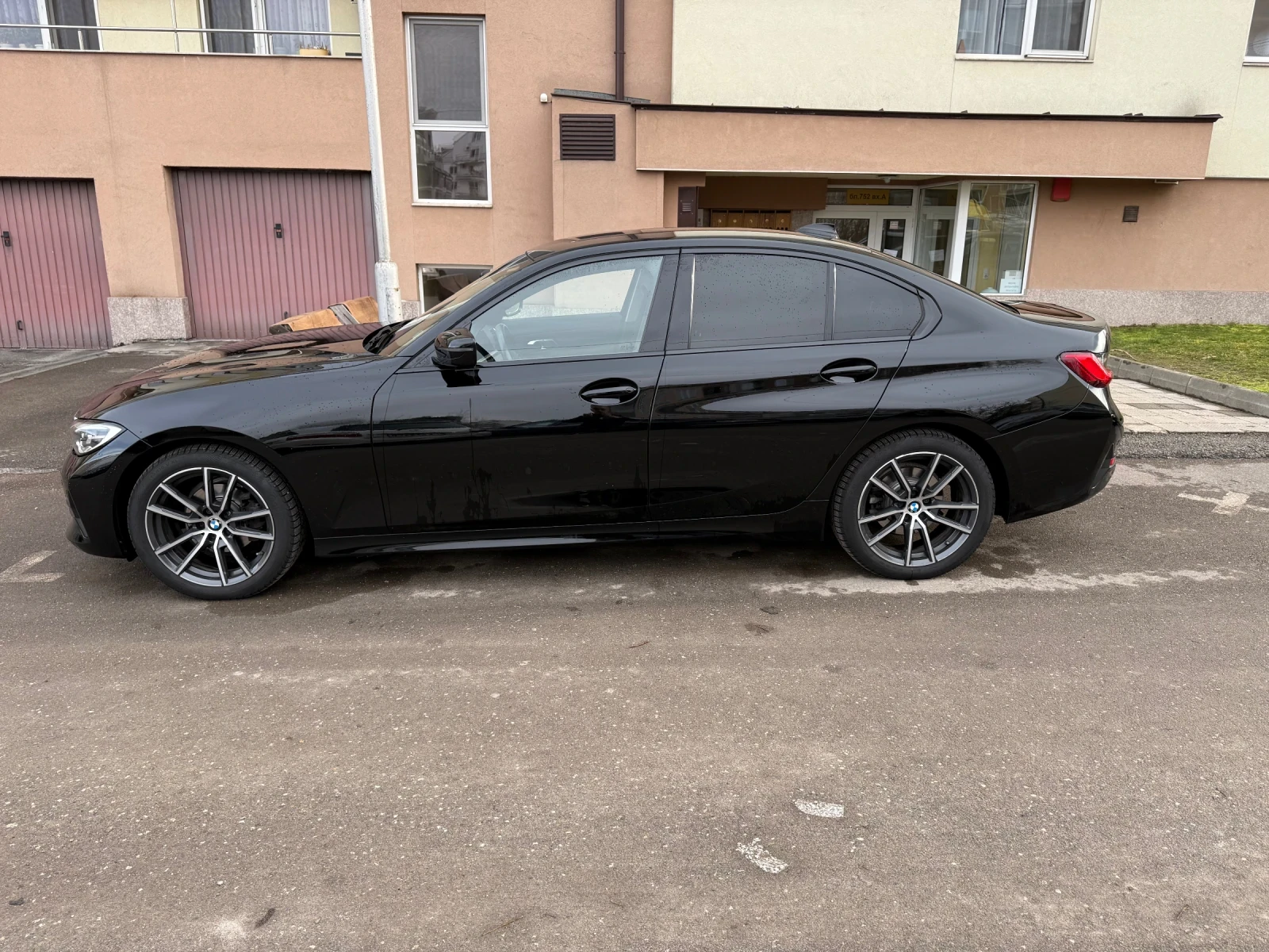 BMW 318 Mild hybrid - изображение 4