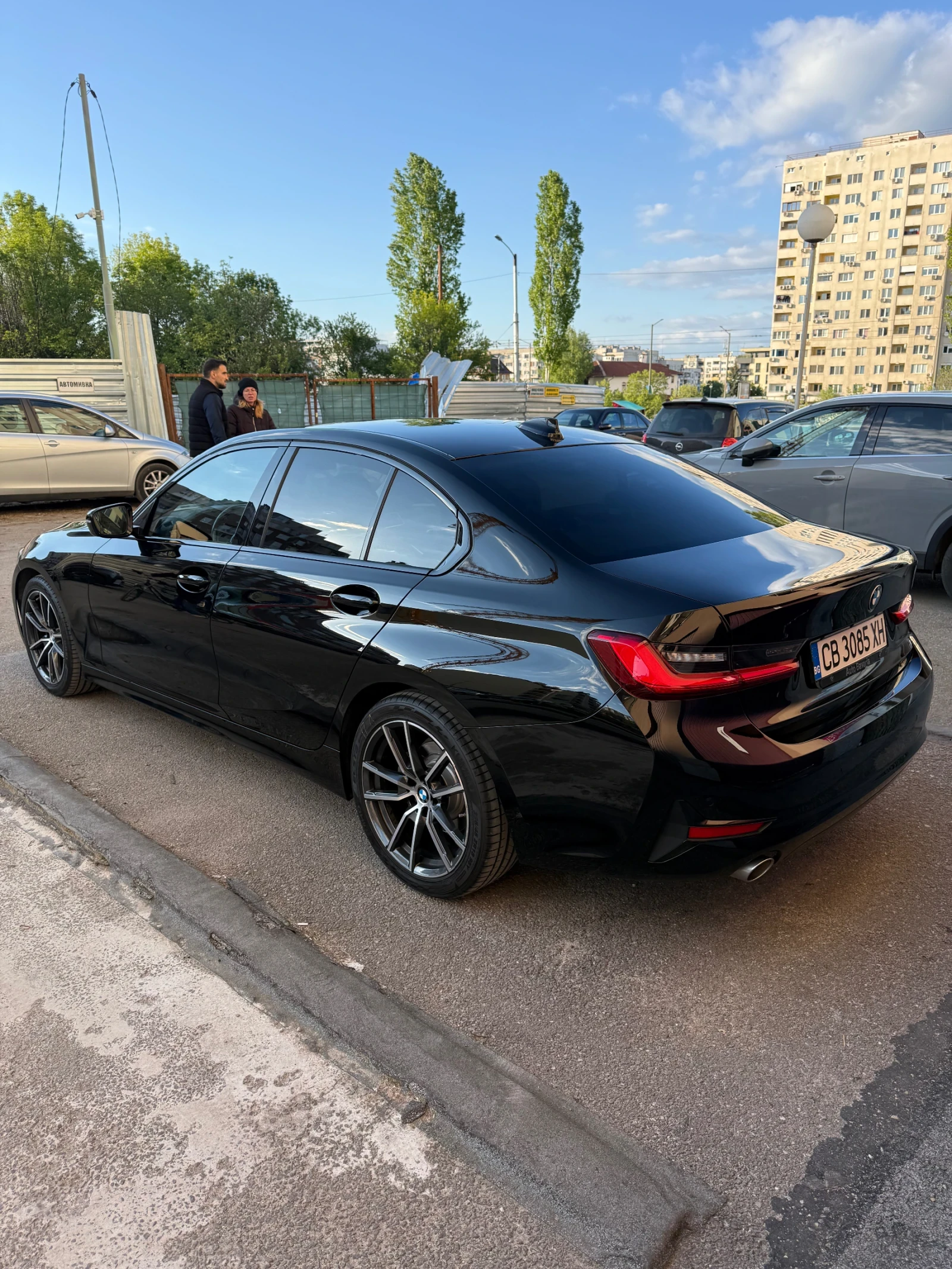 BMW 318 Mild hybrid, снимка 4 - Автомобили и джипове - 54439221