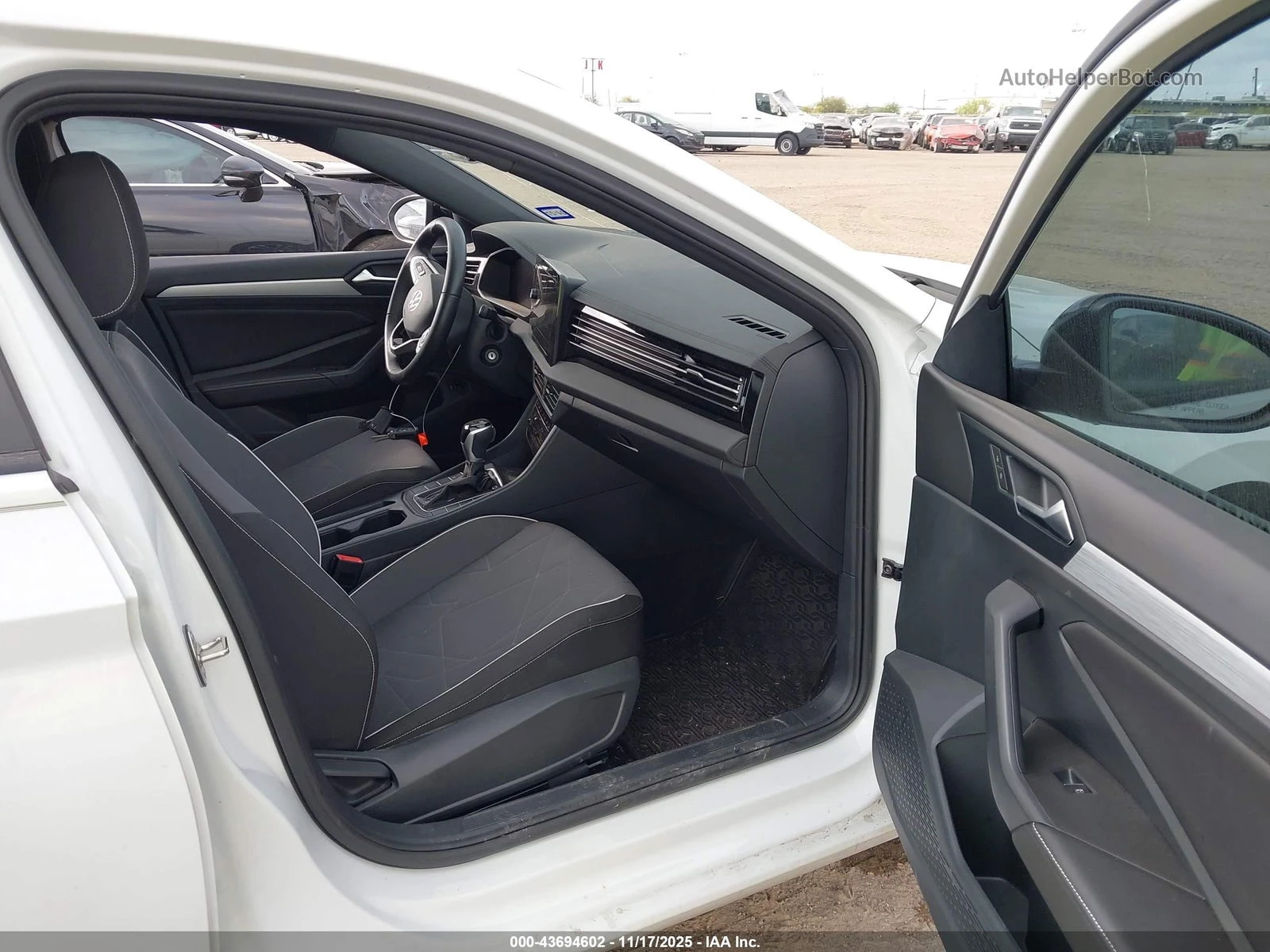 VW Jetta 1.5T* SPORT* НОВА* Крайна цена до БГ - изображение 9